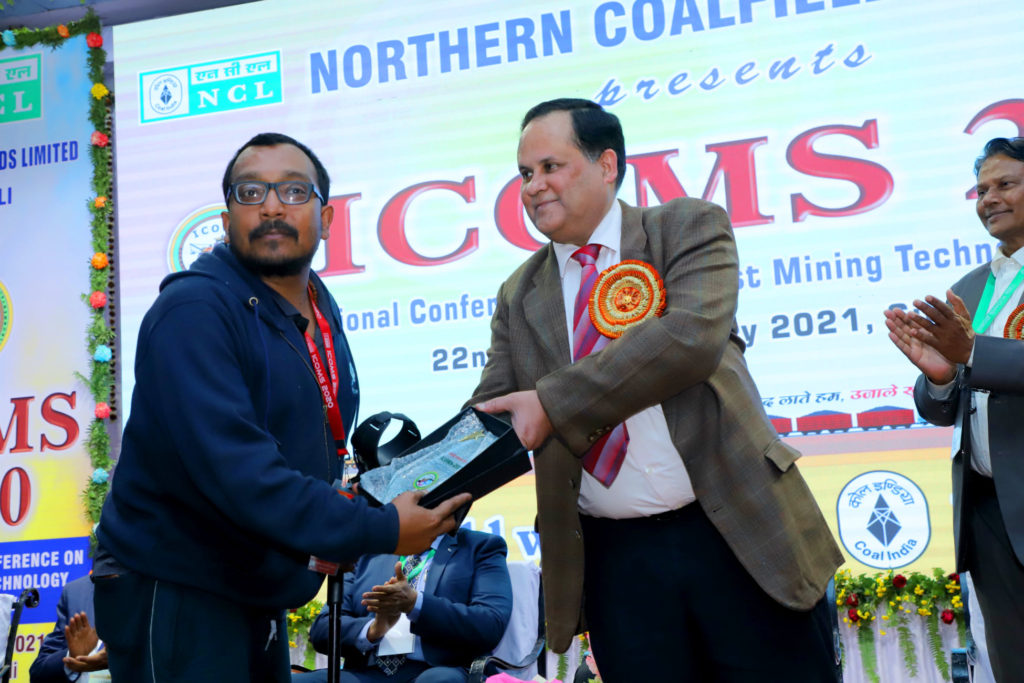 Director Sagar Das Receiving Award